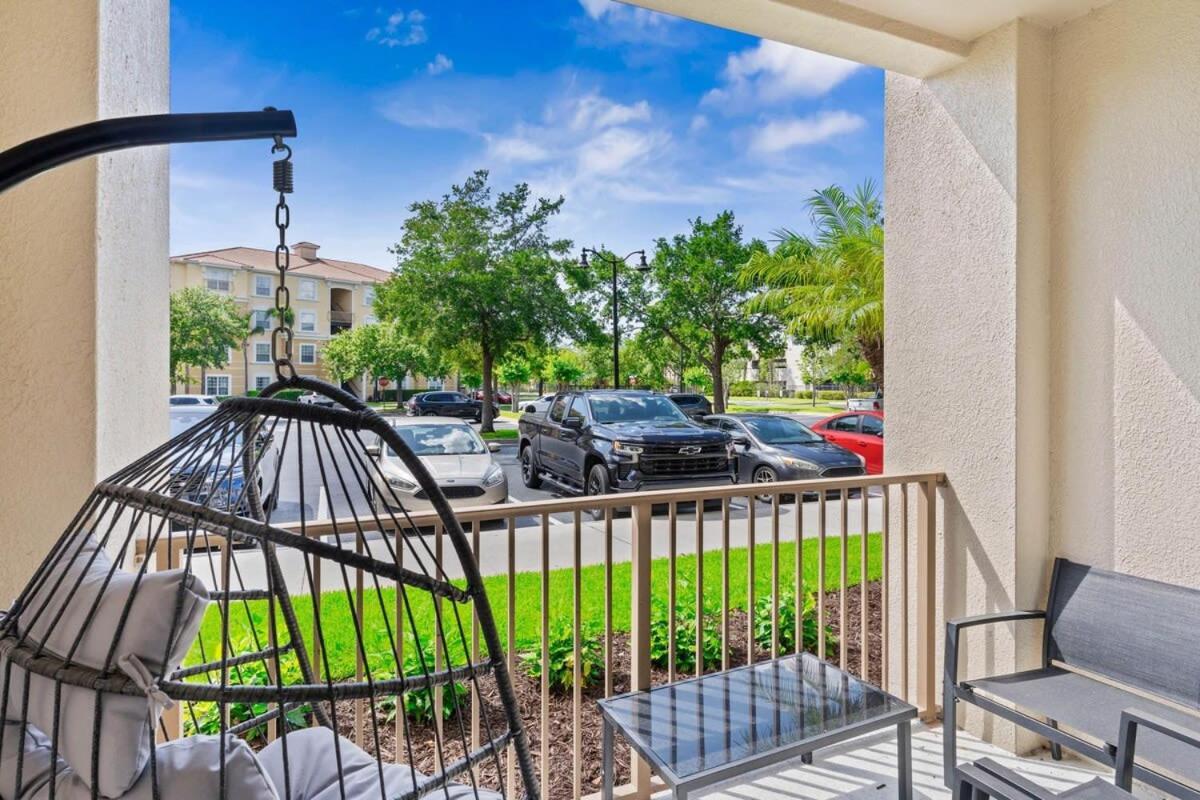The Epic London Vista Cay Orlando Next To The Club Apartment Екстериор снимка